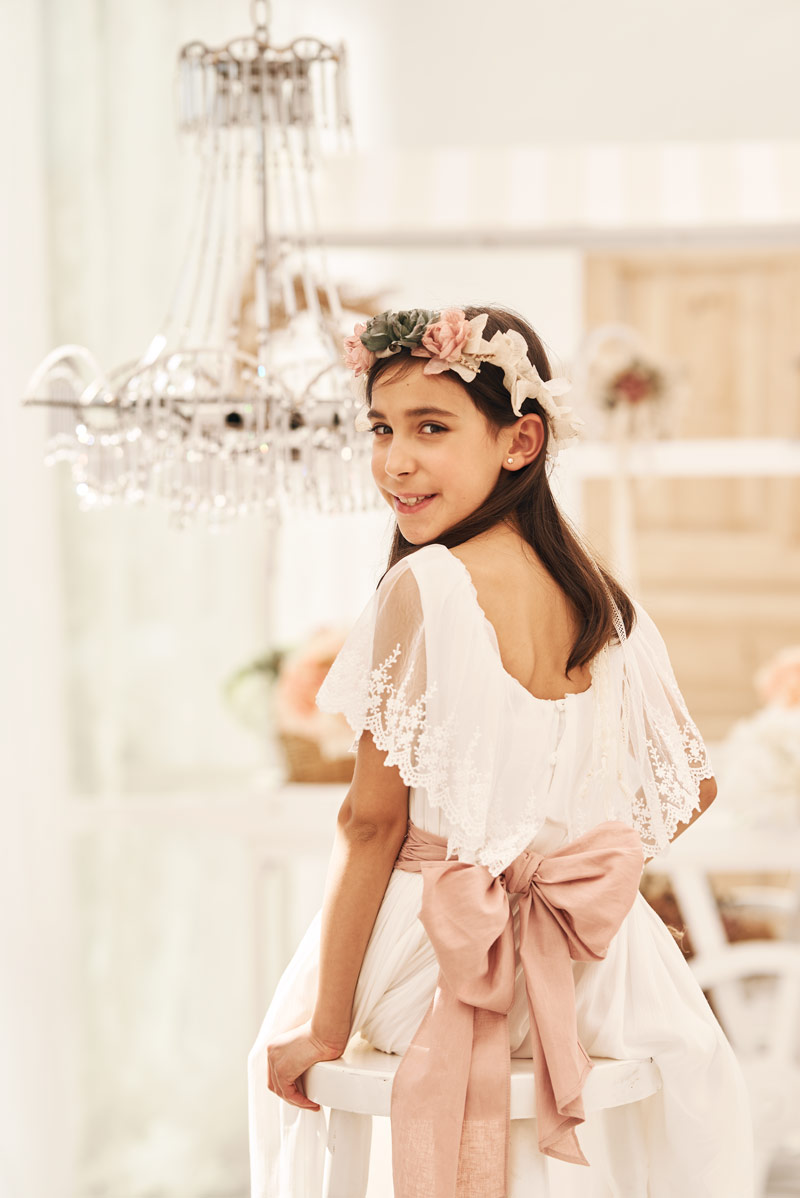 Niña fotos de comunión en estudio en Madrid Fotos comunion estudio Madrid