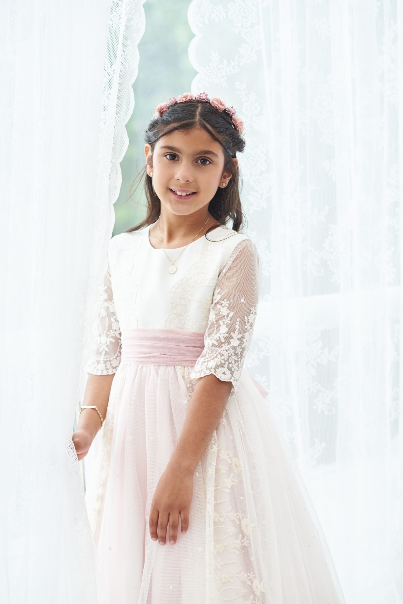 sesion-fotos-comunion-estudio-boadilla-del-monte Sesión de fotos de comunión en estudio en Boadilla del Monte