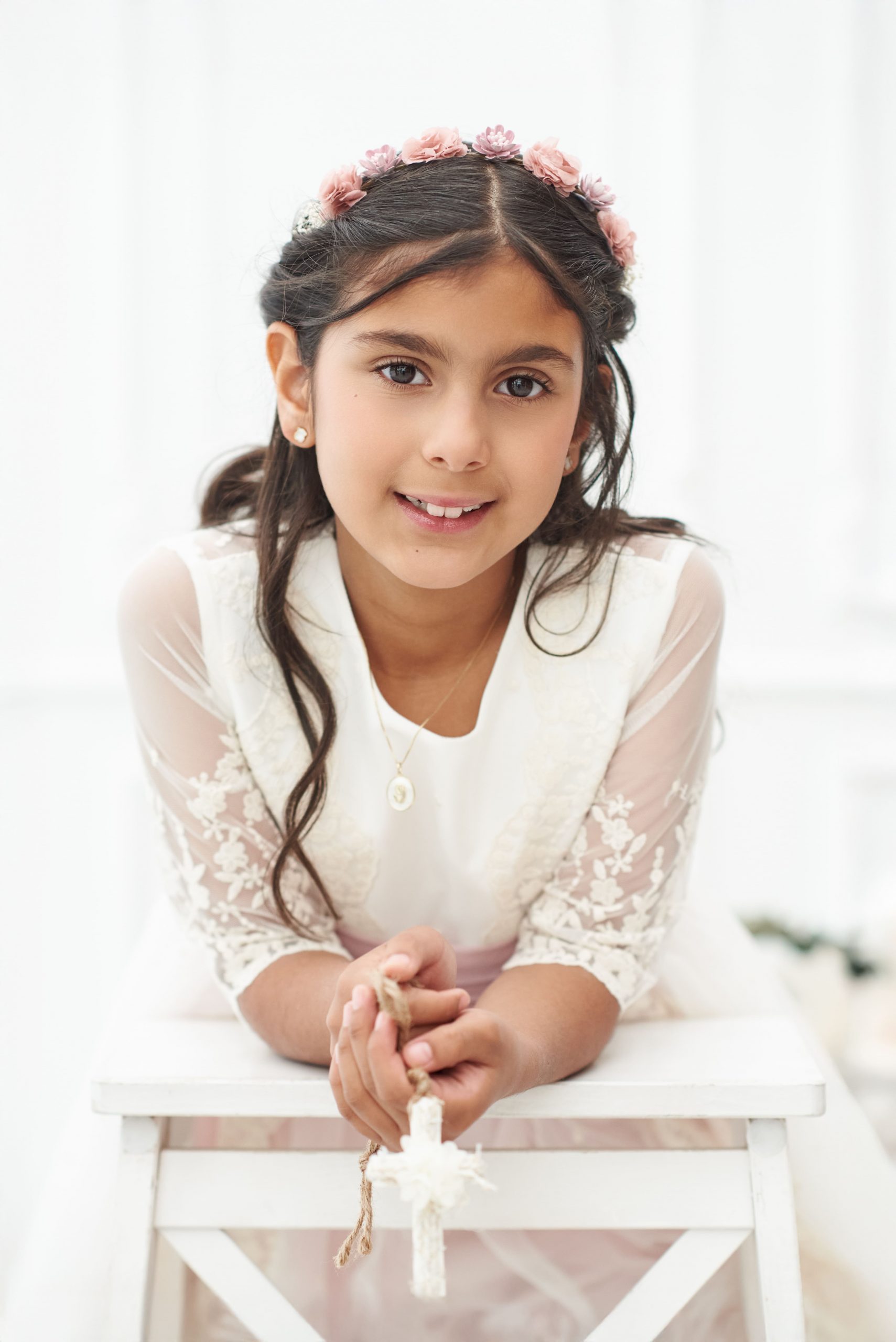 sesion-fotos-comunion-estudio-boadilla Sesión de fotos de comunión en estudio en Boadilla del Monte