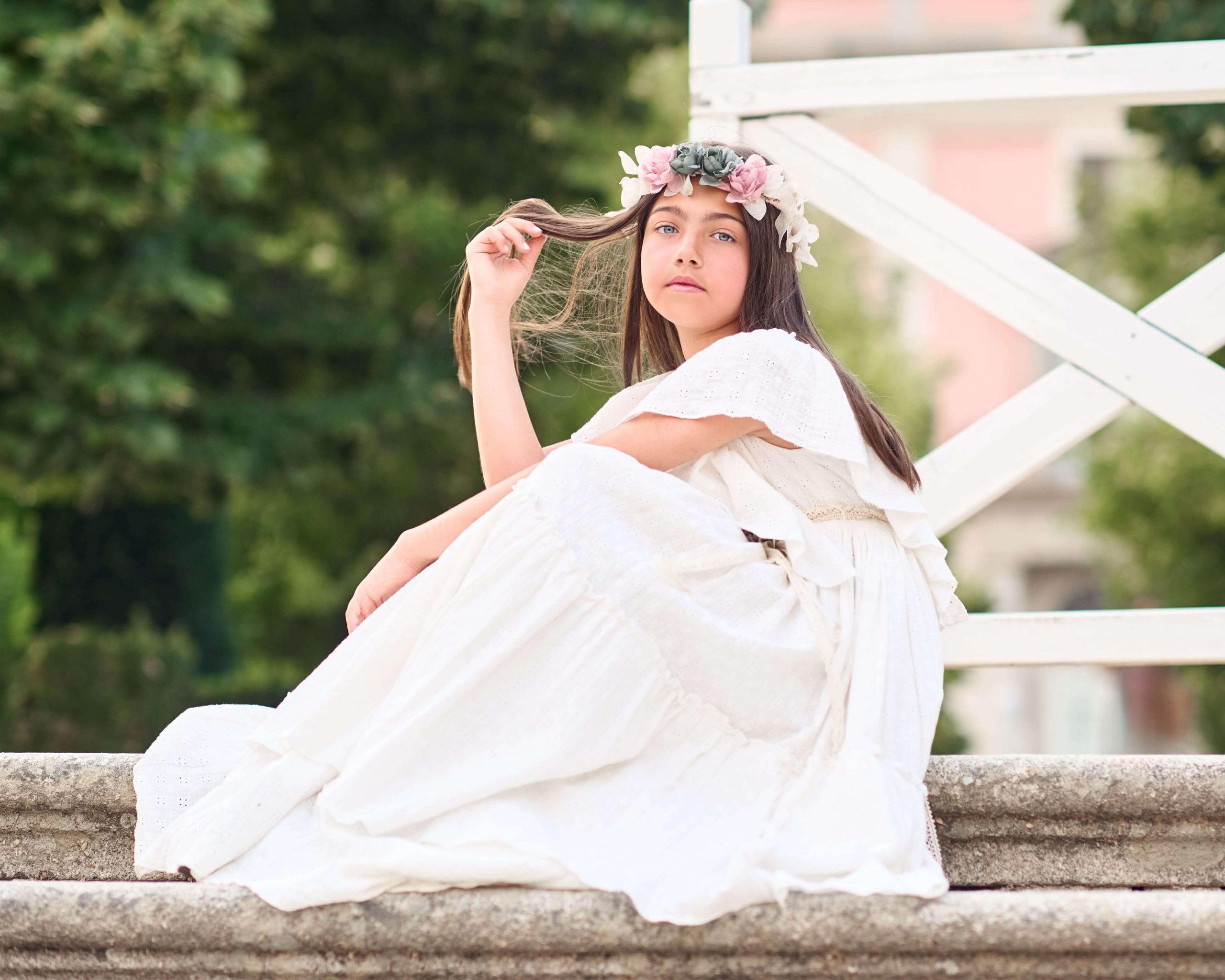 sesion-fotos-comunion-nina-exterior-madrid Niña fotos de comunión en exterior